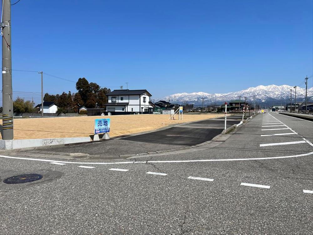富山県中新川郡立山町前沢新町 794万円