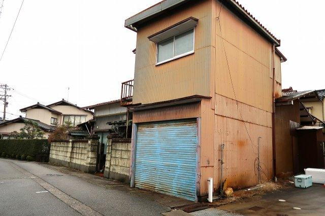 富山県富山市本郷町 950万円