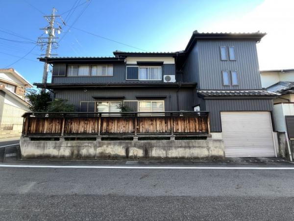 愛知県豊田市宝来町４ 2248万円