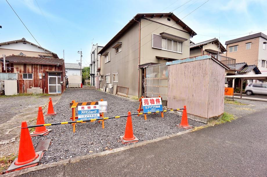 静岡県静岡市葵区瀬名中央３ 1280万円