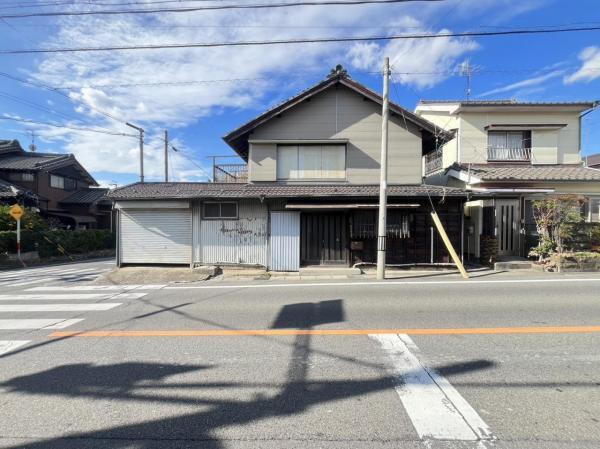 愛知県半田市亀崎常盤町４ 800万円