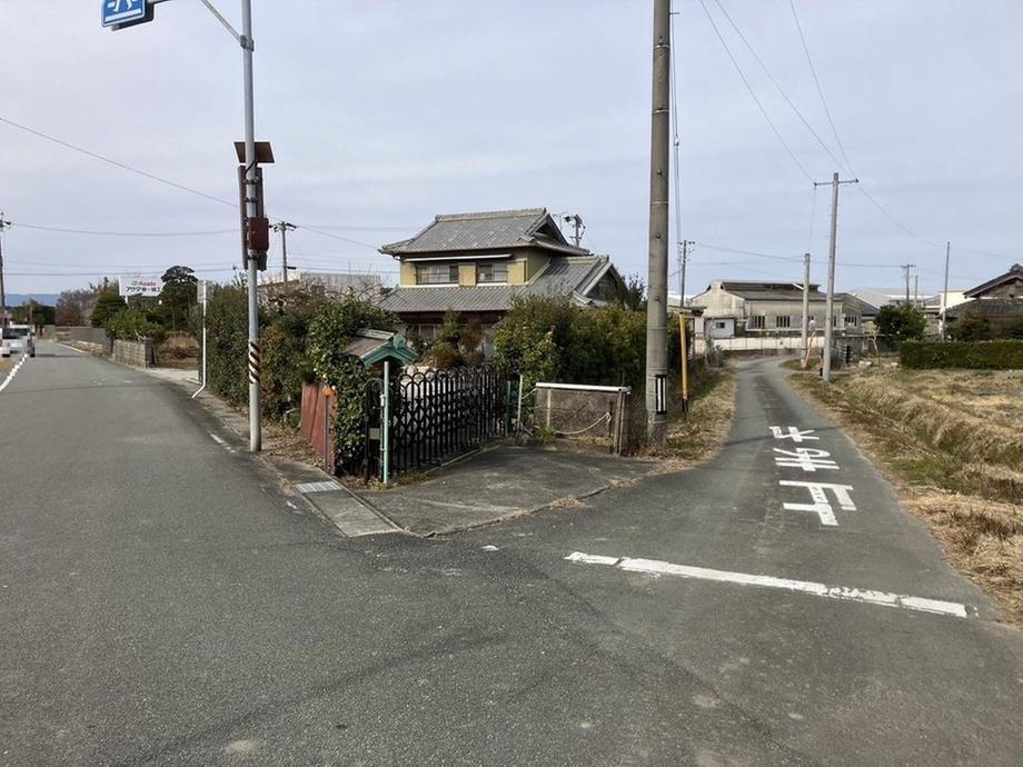 三重県松阪市上ノ庄町 880万円