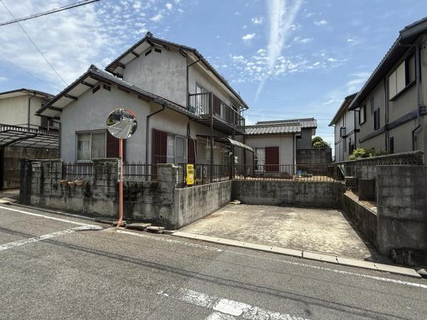 愛知県知多市南粕谷３ 1500万円