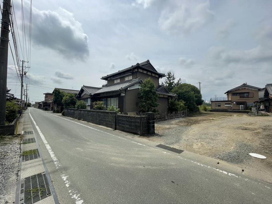 三重県津市一志町片野 980万円