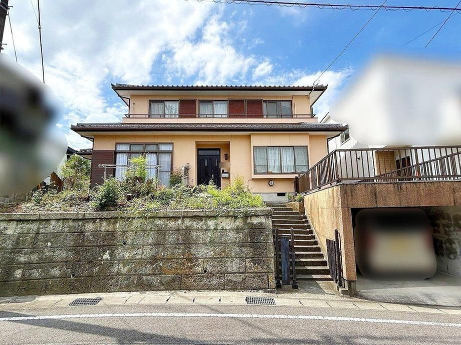 愛知県豊田市千足町１ 2200万円
