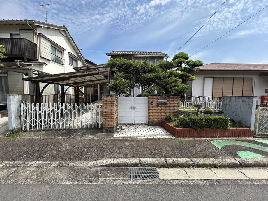 愛知県稲沢市東緑町１ 2300万円
