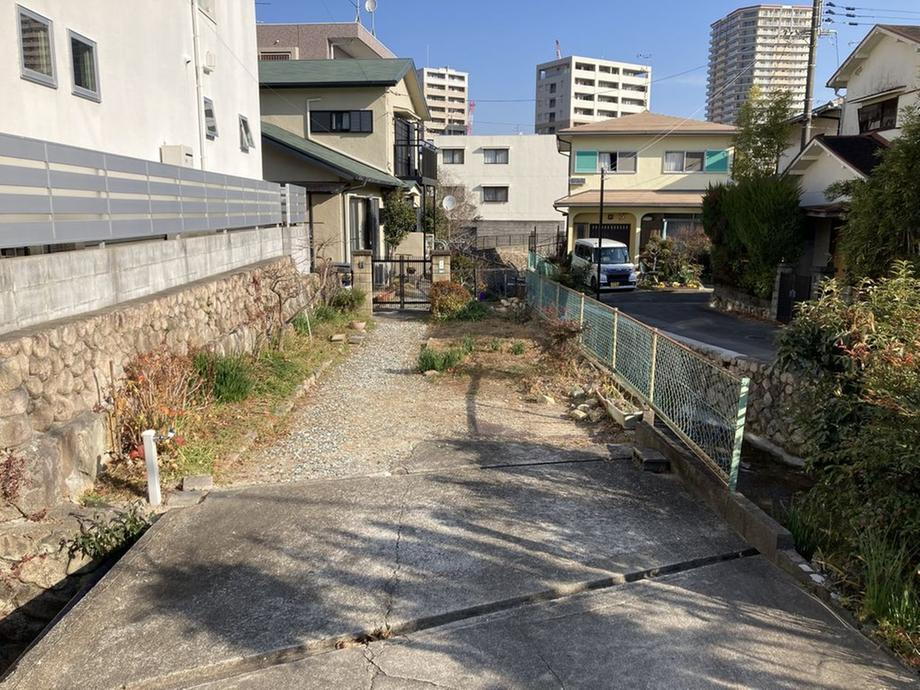 兵庫県宝塚市南口１ 5780万円