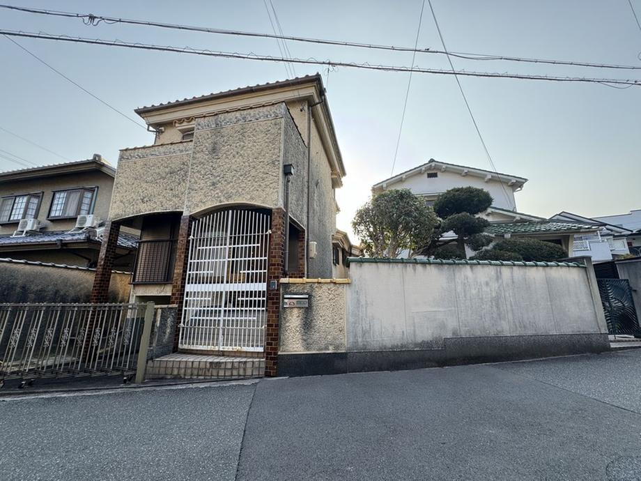 兵庫県川西市花屋敷１ 7470万円