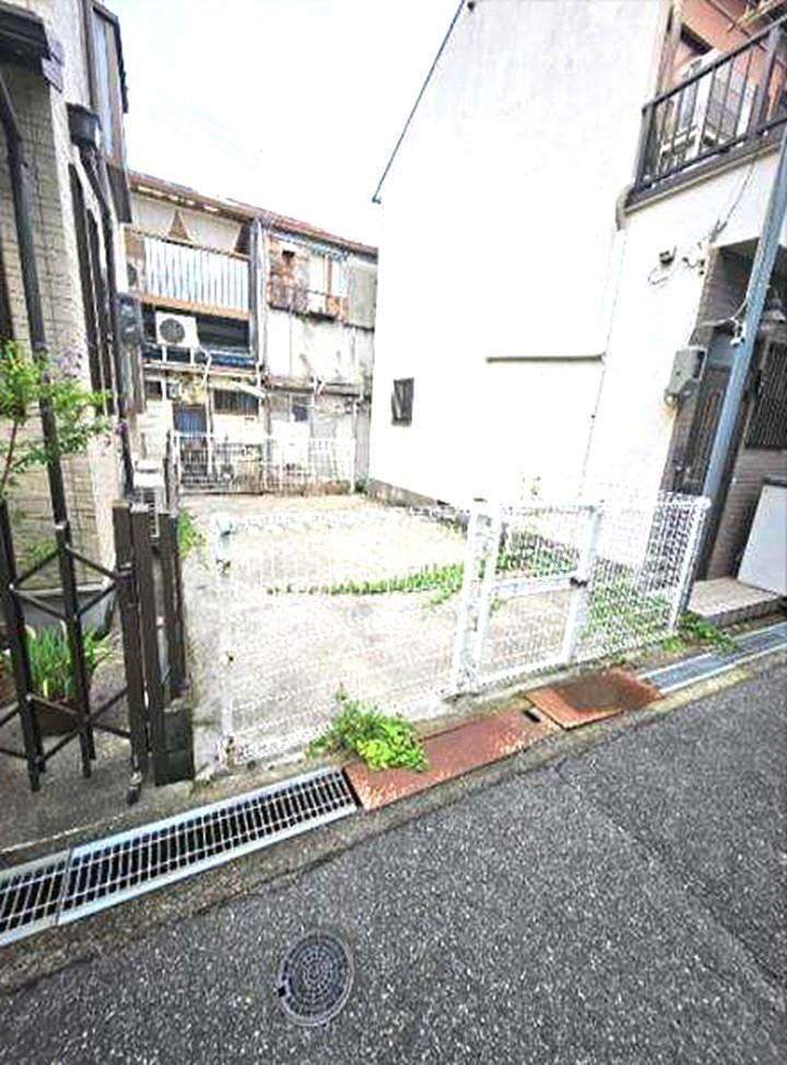兵庫県神戸市長田区山下町４ 680万円