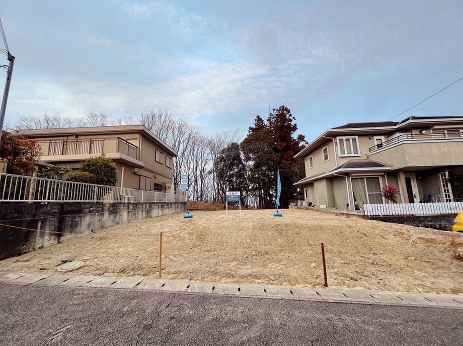 兵庫県三田市武庫が丘８ 2280万円