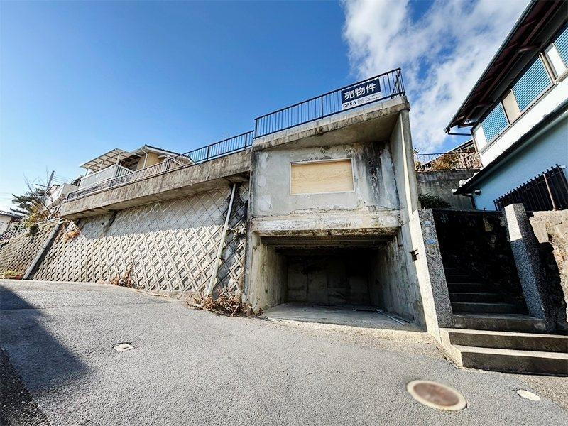 兵庫県宝塚市野上６ 2700万円