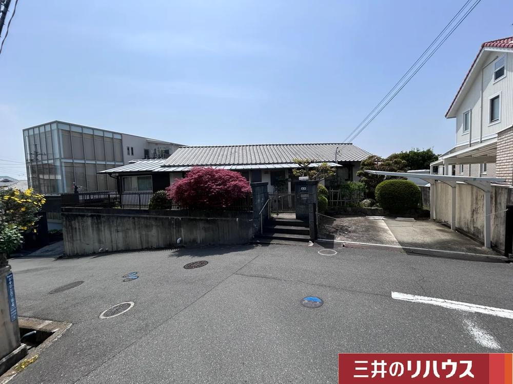 大阪府茨木市北春日丘４ 土地