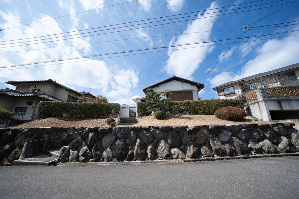 奈良県奈良市登美ヶ丘５ 3280万円