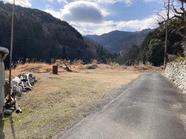 京都府宇治市西笠取相月川西 700万円