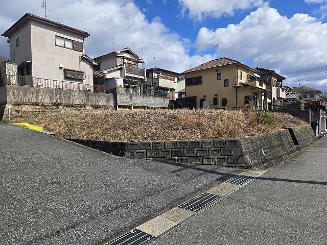兵庫県三木市与呂木 360万円