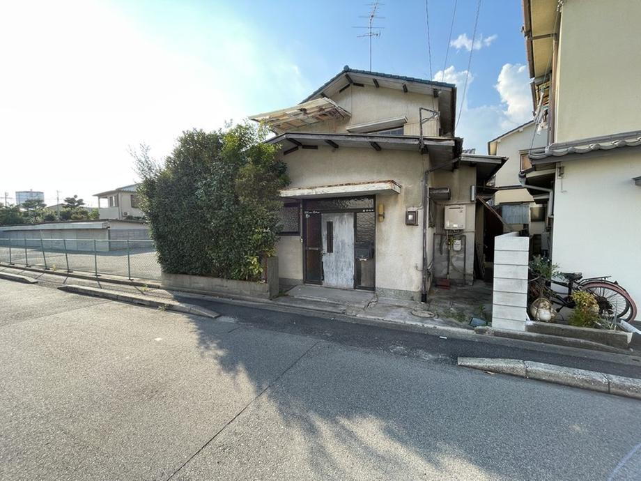 兵庫県川西市小花１ 3180万円