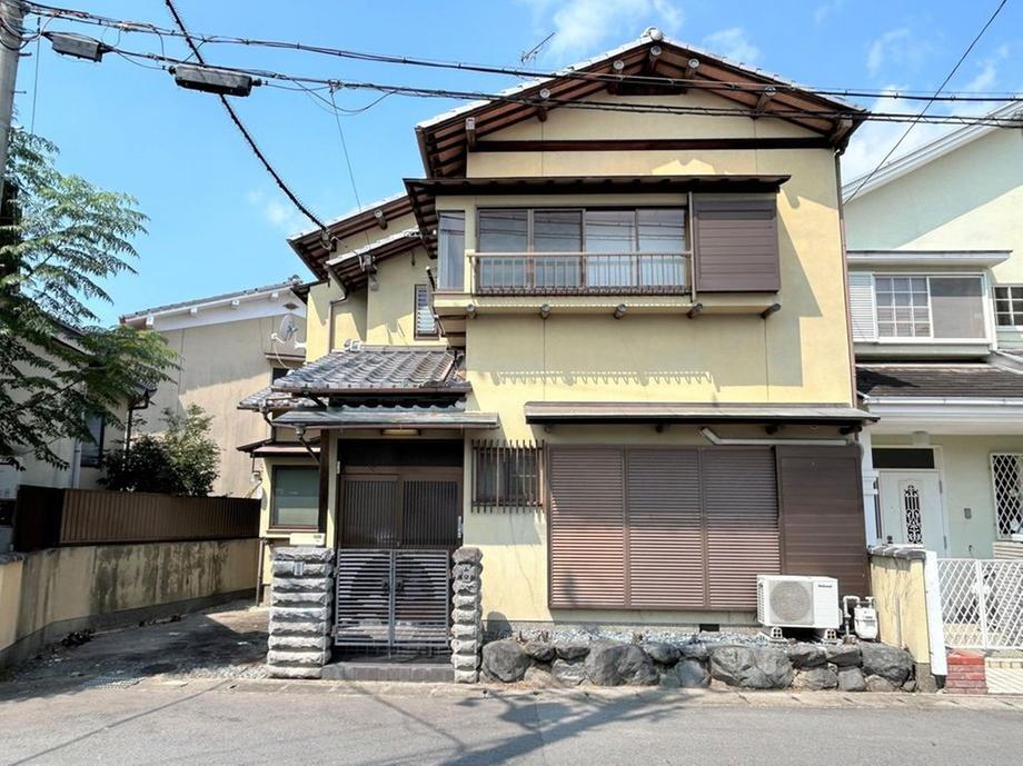 京都府京都市右京区嵯峨広沢御所ノ内町 2680万円