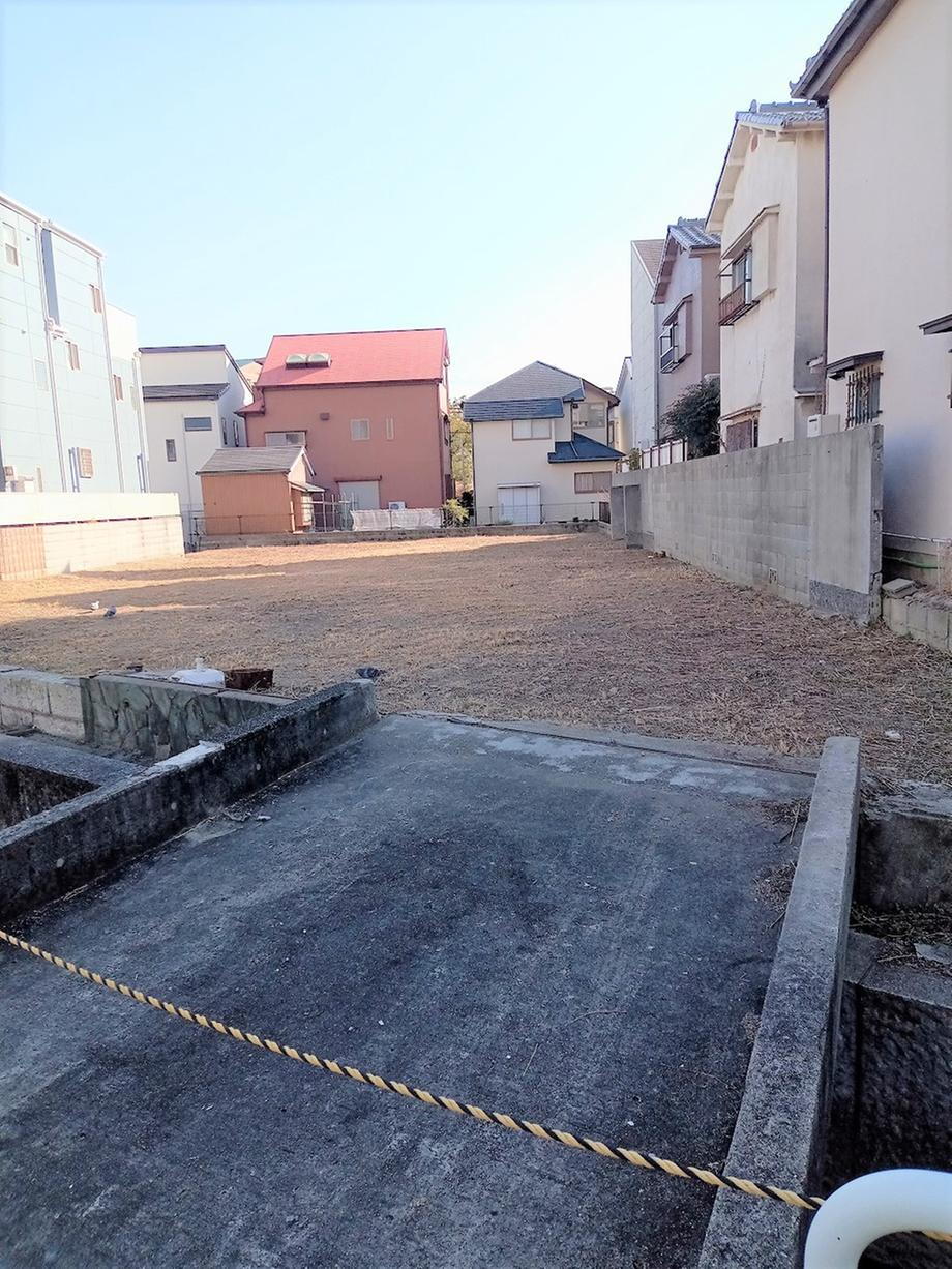 兵庫県尼崎市富松町３ 10600万円