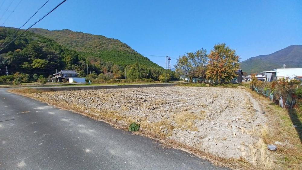 兵庫県多可郡多可町中区高岸 120万円