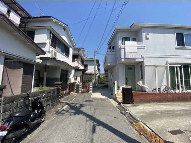 兵庫県明石市魚住町西岡 1325万円