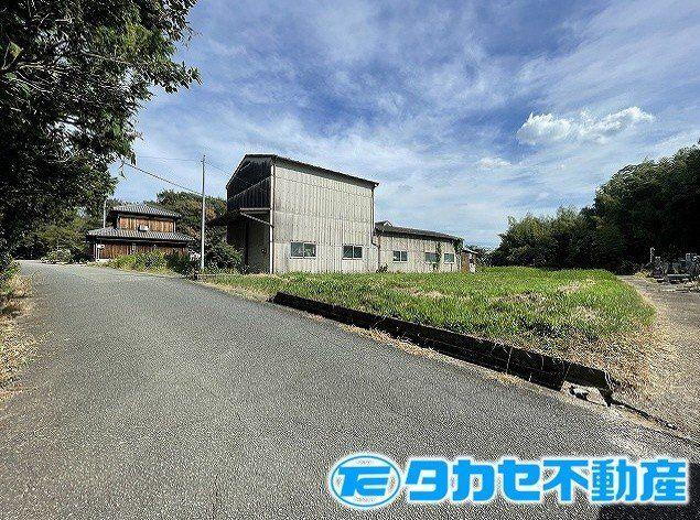 兵庫県加西市鎮岩町 164万円