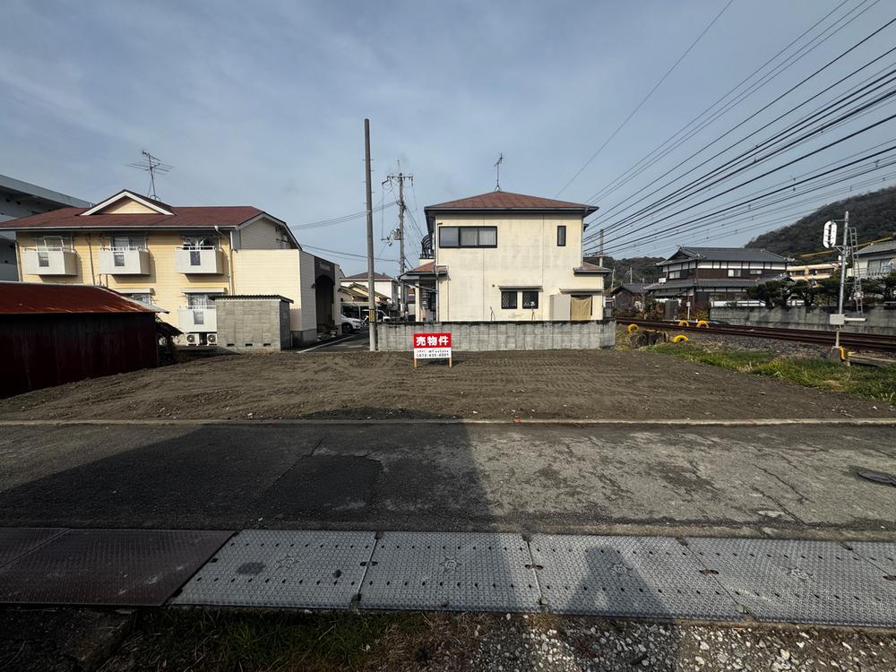 和歌山県和歌山市栄谷 380万円