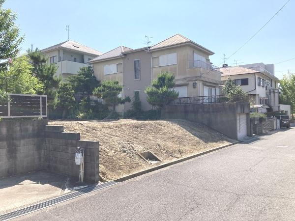 大阪府富田林市藤沢台６ 2410万円