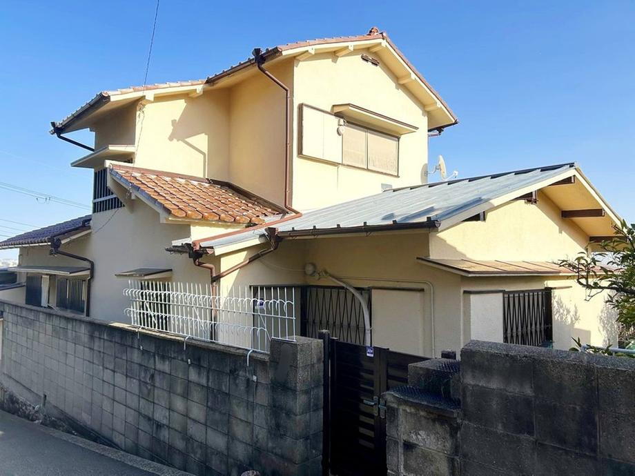兵庫県宝塚市山本台１ 2490万円