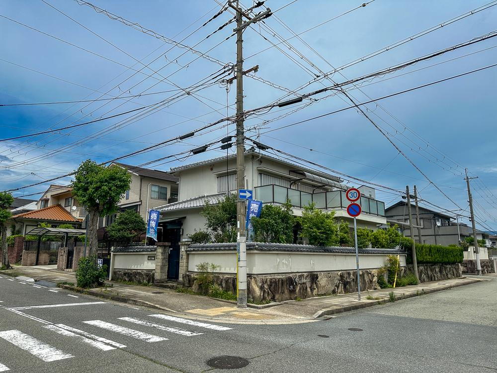 兵庫県川西市清和台西２ 1680万円