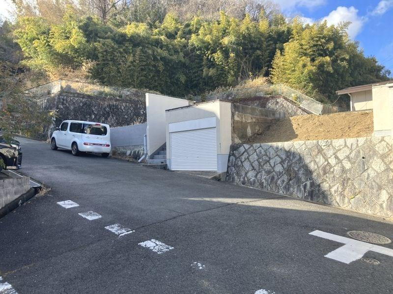大阪府高槻市大和１ 2400万円