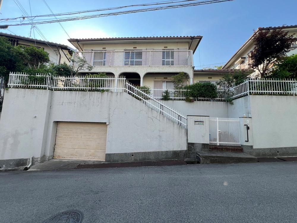 兵庫県西宮市苦楽園六番町 3550万円