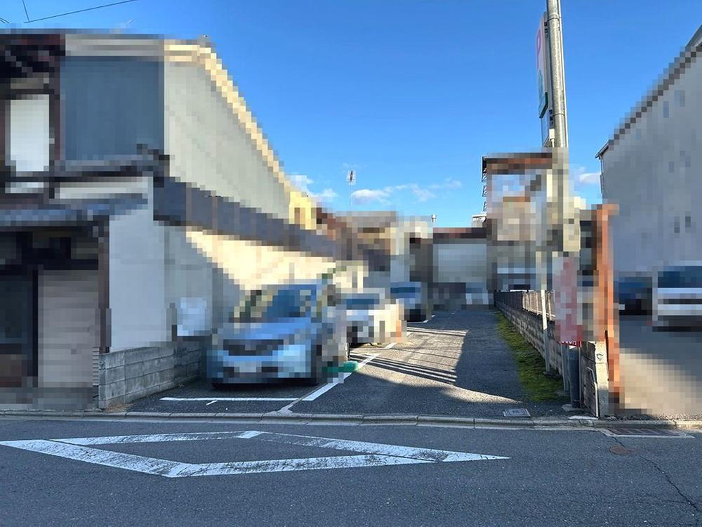 京都府京都市中京区三条大宮町大宮通三条下る 12000万円
