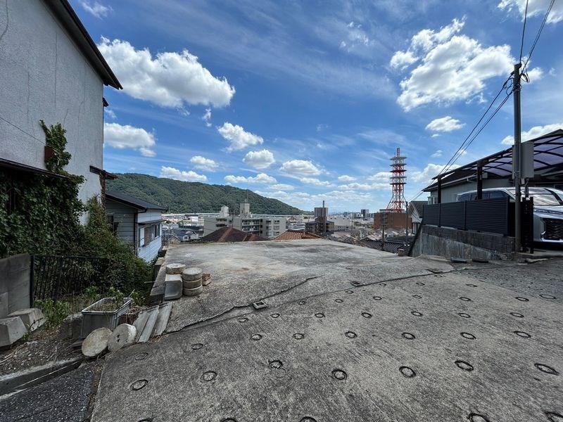 兵庫県川西市萩原２ 1380万円
