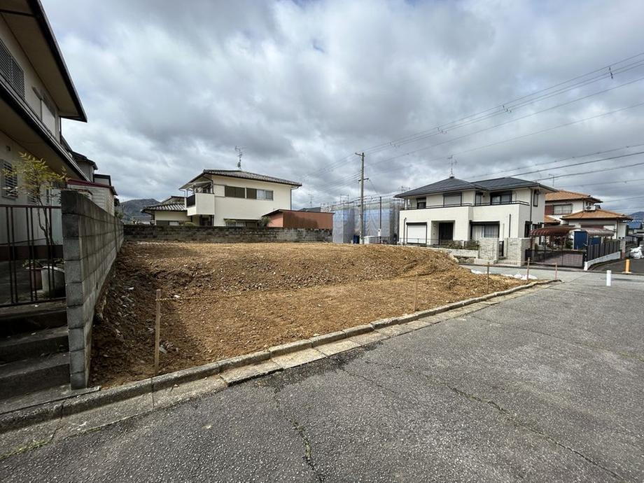 兵庫県川西市水明台１ 1980万円