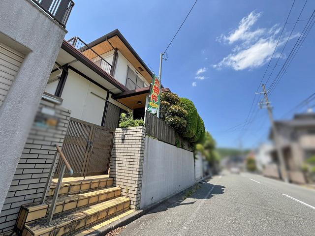 兵庫県川西市緑台２ 1400万円