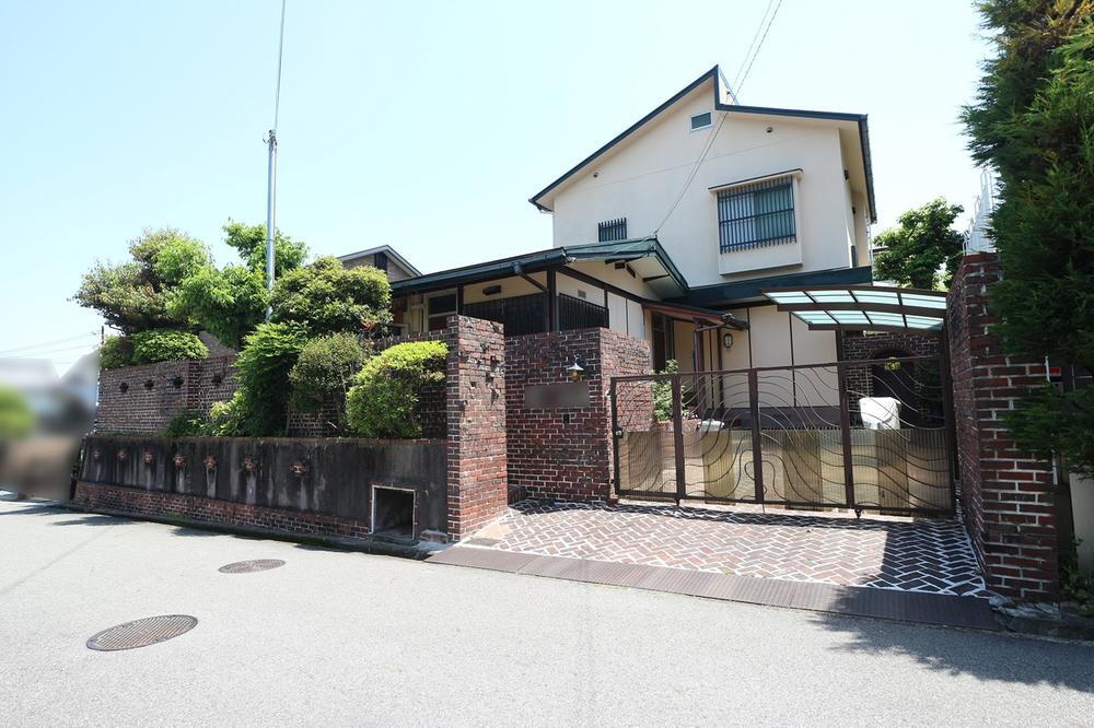 大阪府豊中市新千里南町１ 11800万円