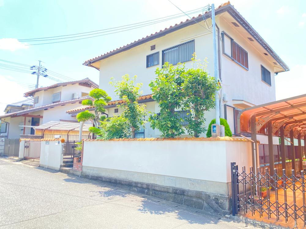 兵庫県川西市萩原台東１ 2790万円