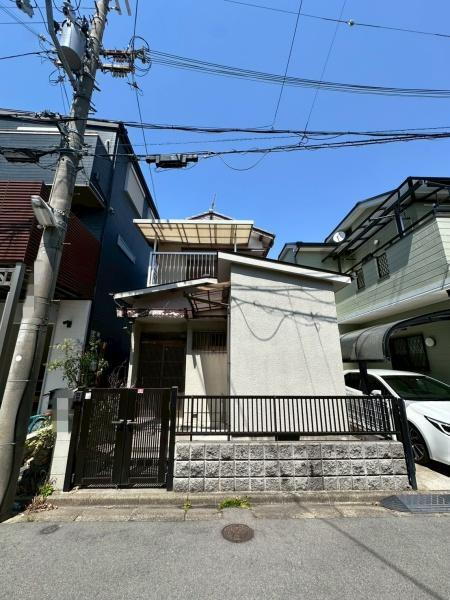 大阪府寝屋川市太秦桜が丘 590万円
