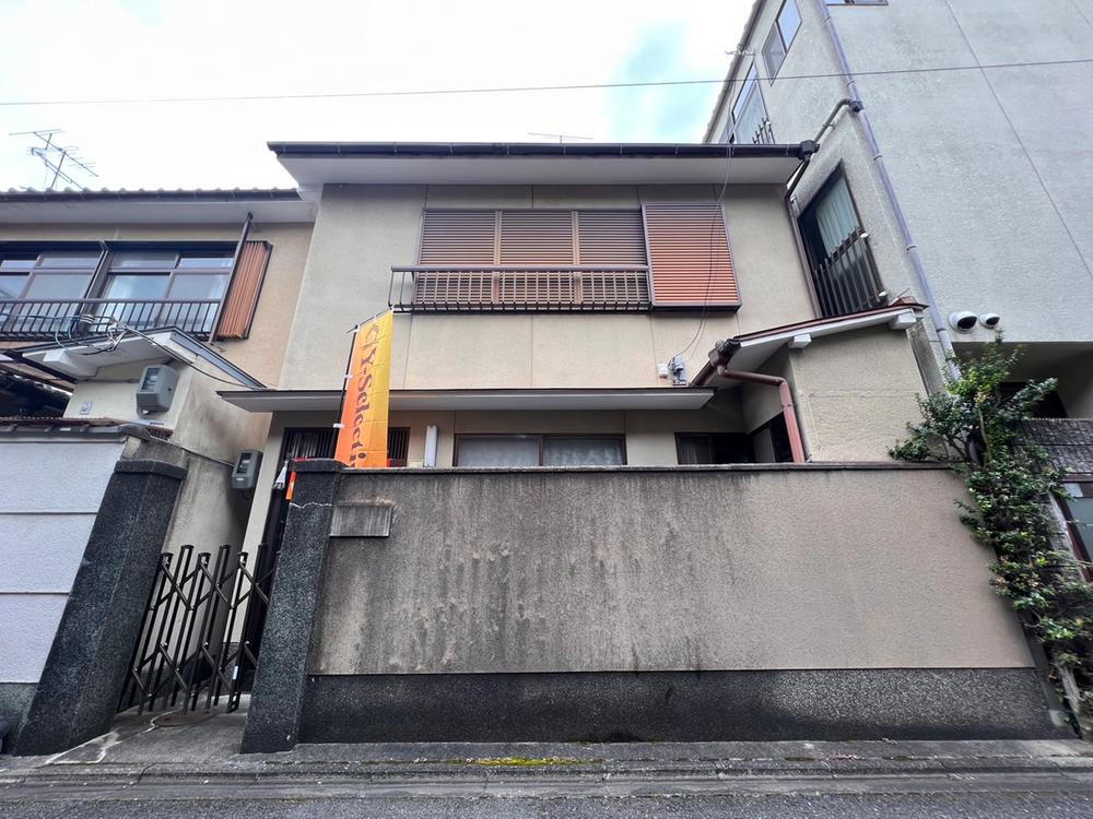京都府京都市右京区太秦安井北御所町 2090万円