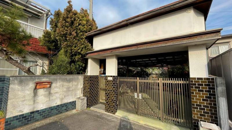 香川県高松市伏石町 1600万円