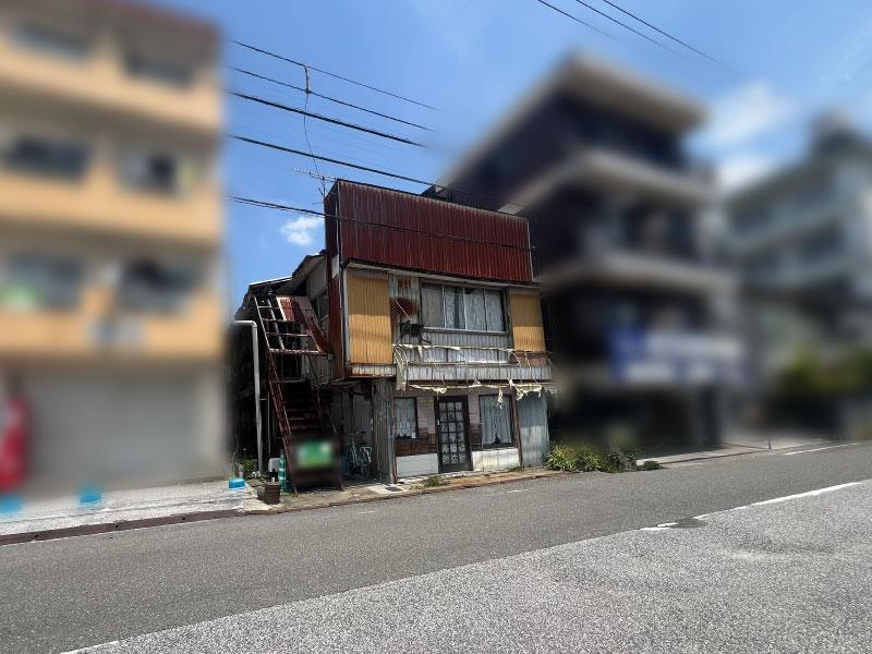 高知県高知市薊野西町１ 1800万円