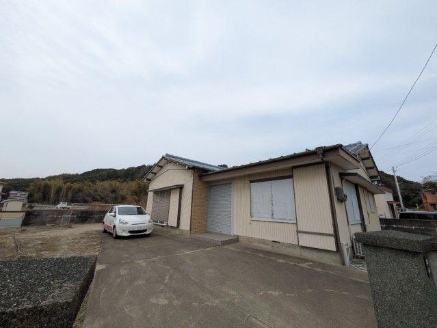 徳島県鳴門市里浦町里浦字坂田 400万円