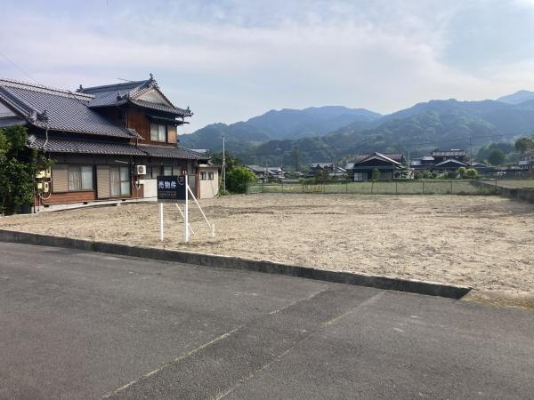 愛媛県西条市上市 380万円