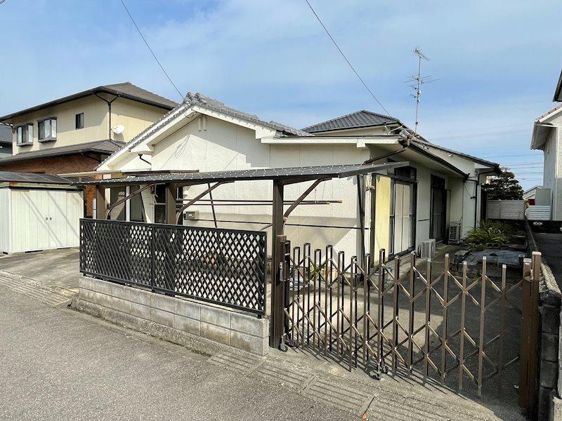愛媛県新居浜市松神子２ 690万円