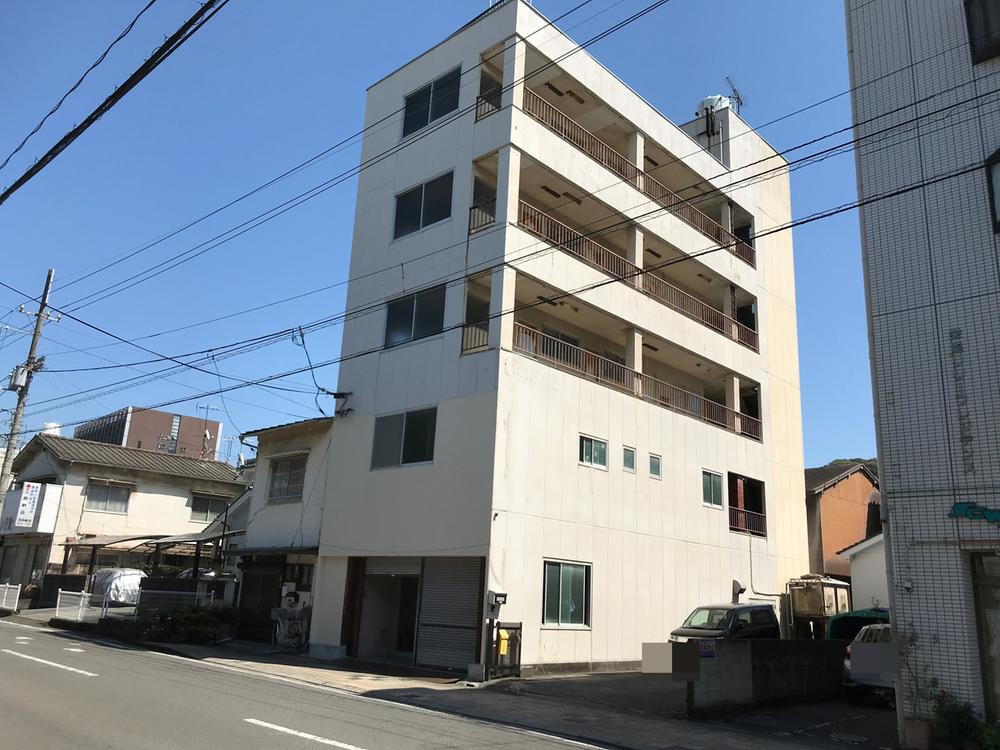 愛媛県松山市清水町２ 3300万円