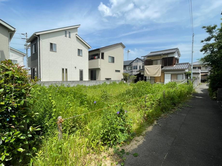 愛媛県松山市愛光町 2100万円