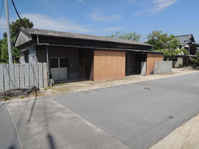 愛媛県松山市勝岡町 1442万円