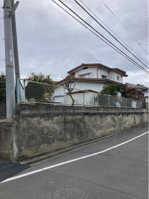 愛媛県松山市東野４ 2200万円