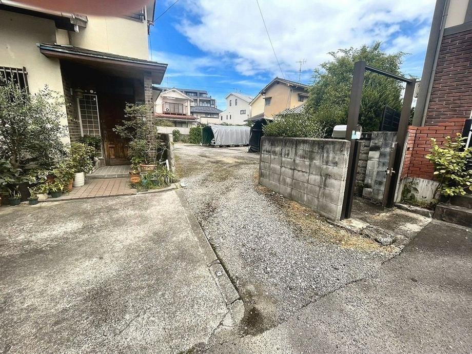 愛媛県松山市紅葉町 1460万円