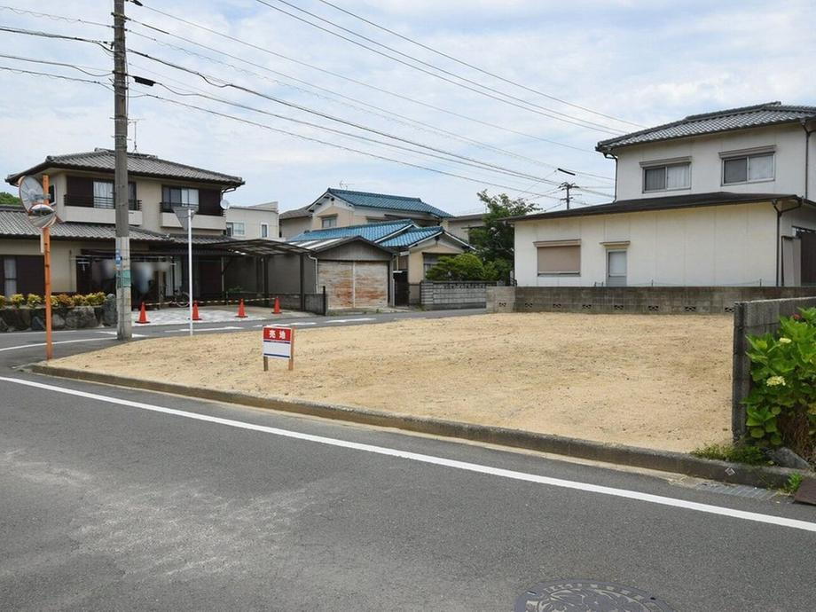 愛媛県松山市ひばりケ丘 1890万円